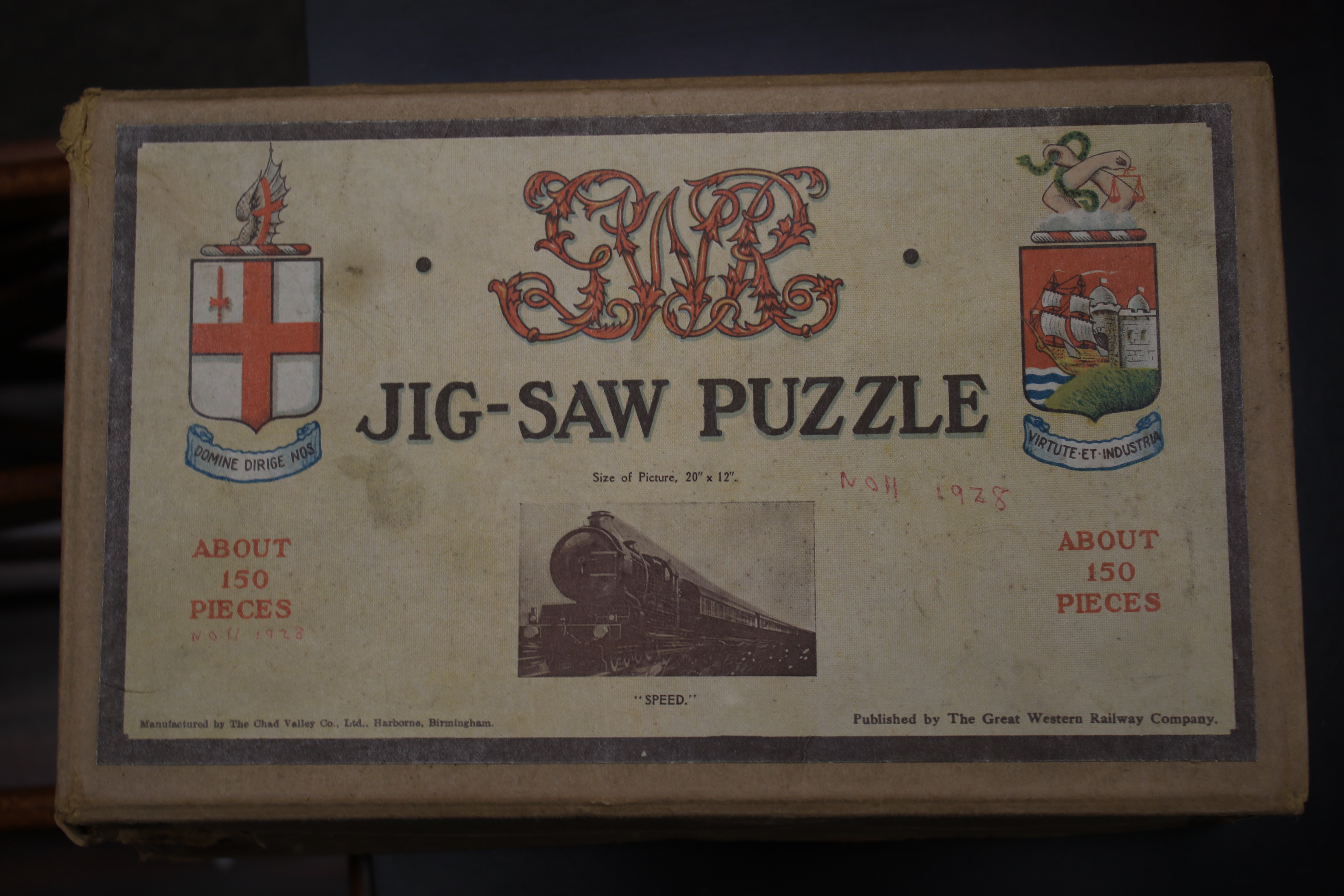 An assortment of vintage wooden jigsaw puzzles. - Image 8 of 8
