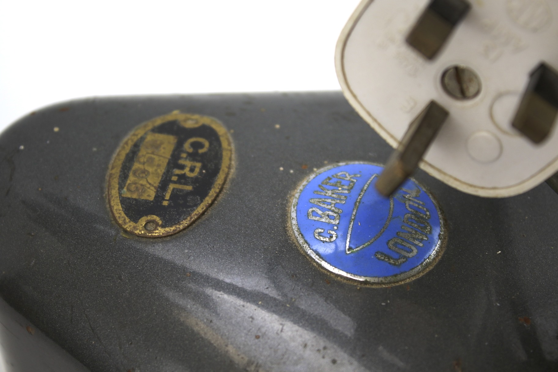 A De Maelzel Metronome and a C Baker microscope. The metronome in a rosewood case, H23. - Image 2 of 3