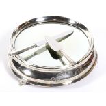 A 20th century silver plated cake stand fitted in an oak box with cake slice and knife.