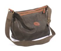 A Mulberry grey Scotch grain large shoulder bag.