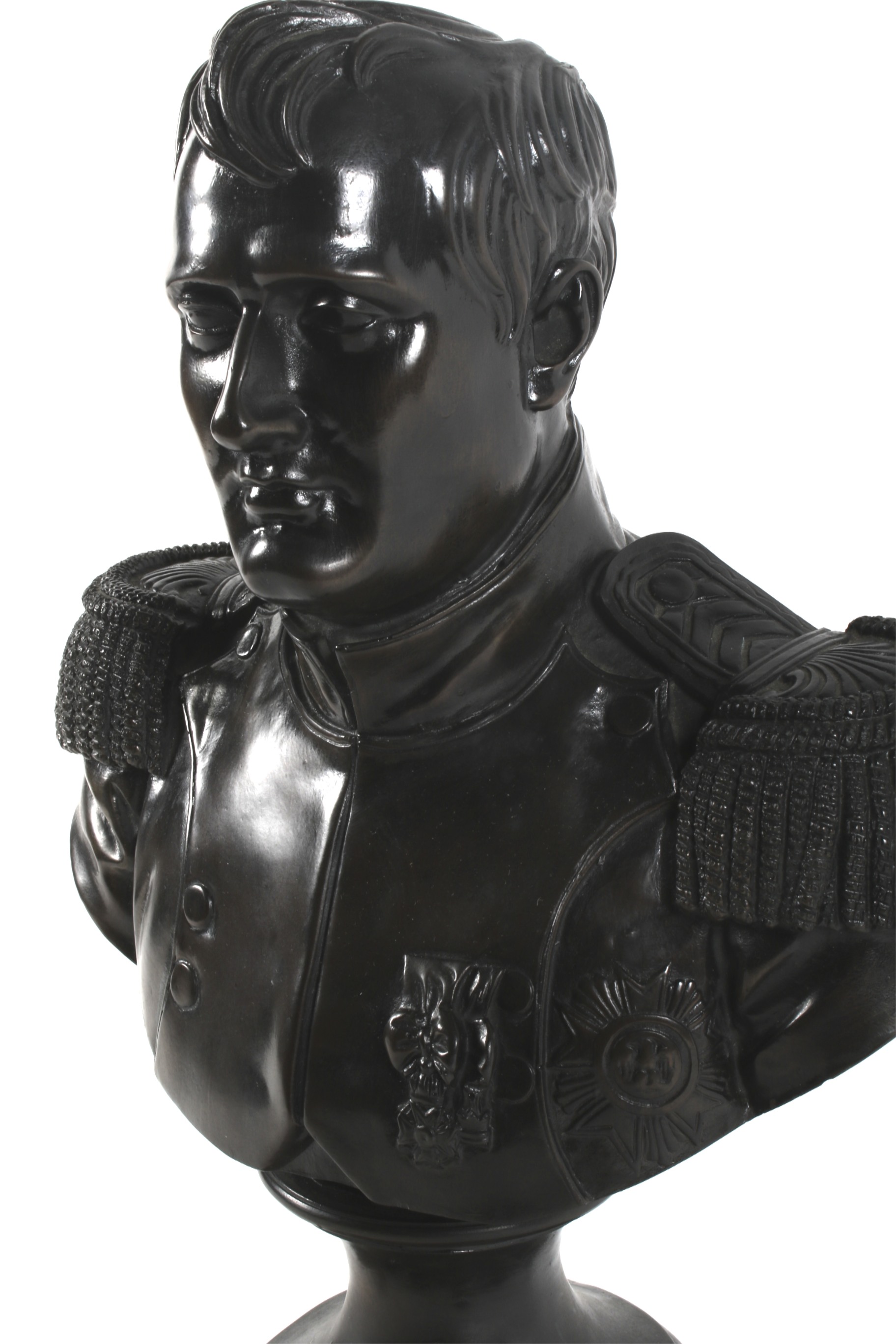 A bronzed resin bust of Napoleon and a bronzed column pedestal. - Image 7 of 7