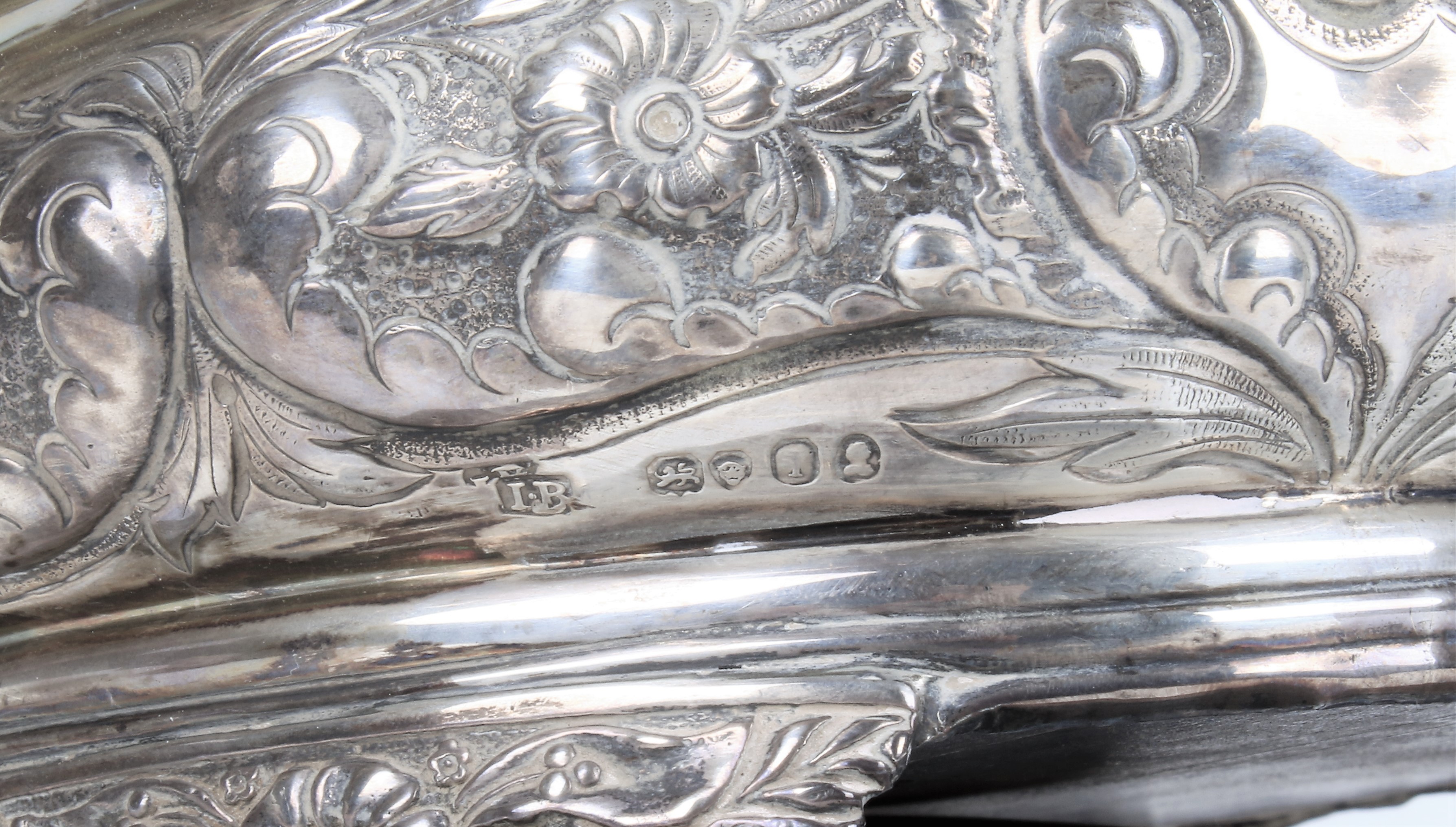 A George IV silver mounted adapted wine coaster/cruet stand. - Image 4 of 4