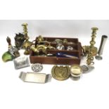 An assortment of 19th and 20th century metalware.