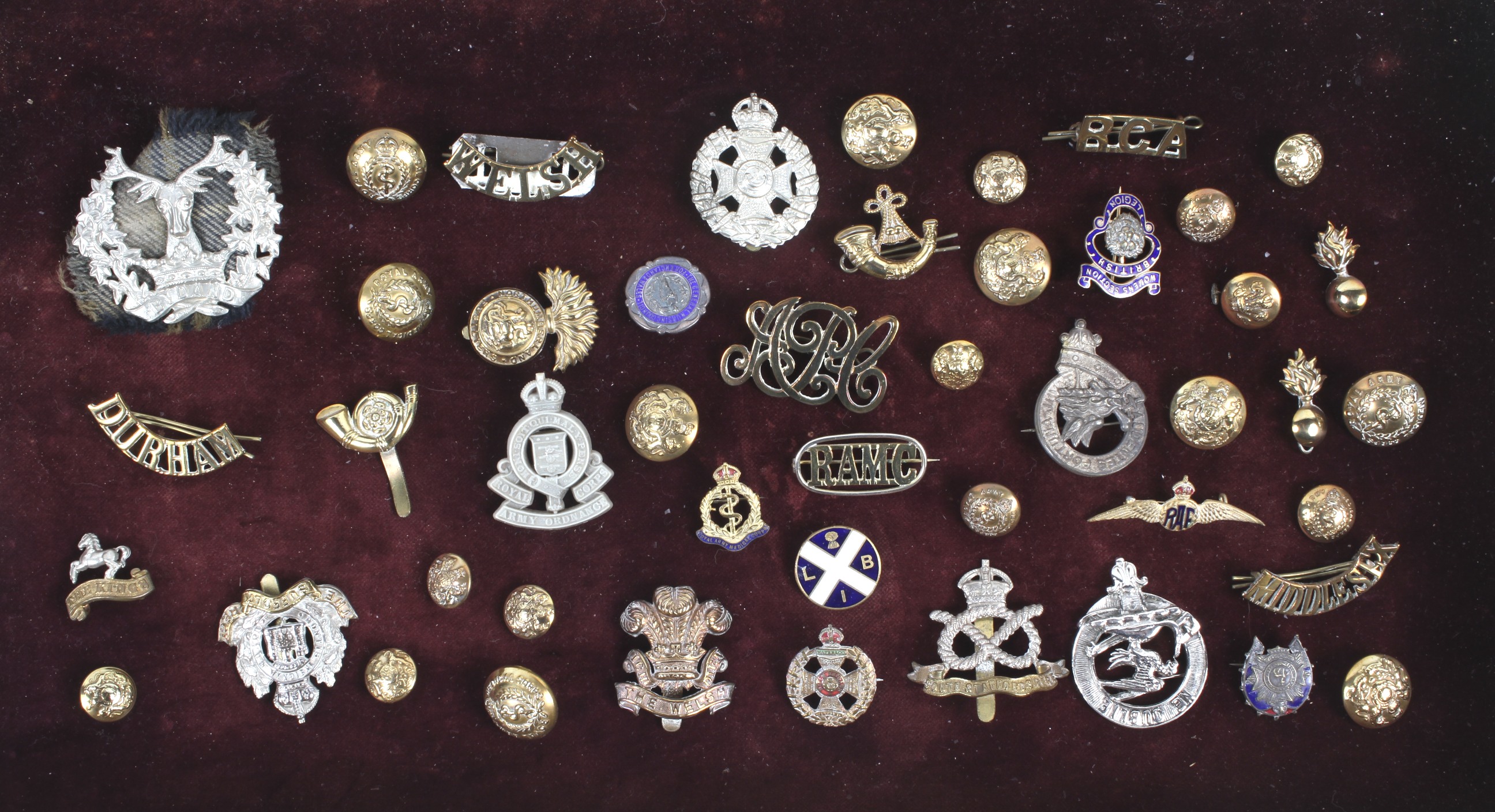 A collection of military badges. - Image 2 of 2