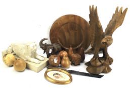 An assortment of treen and carved sculptures.