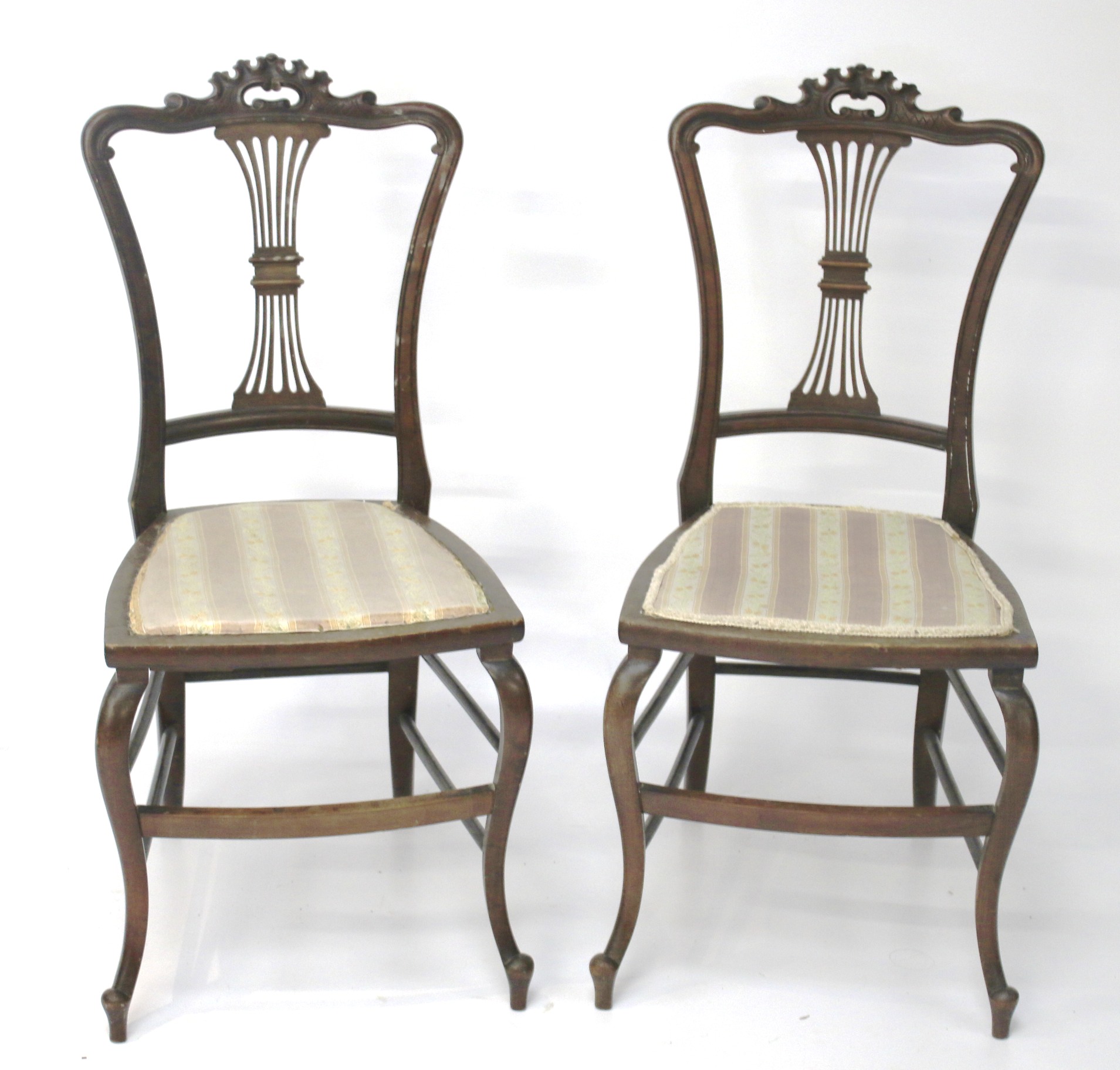 A selection of three rush-seated country chairs. - Image 2 of 2