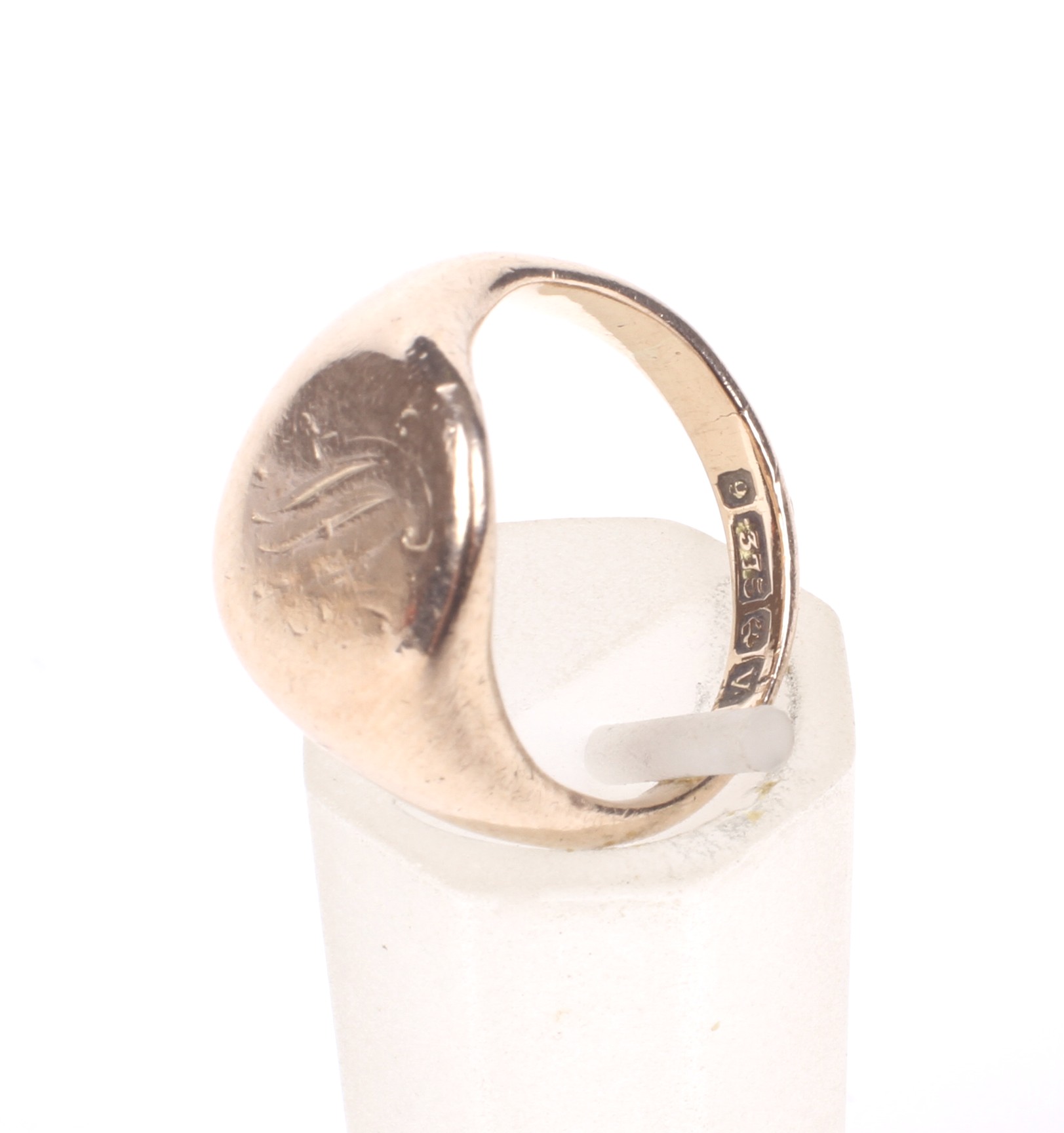 A mid-20th century 9ct rose gold oval signet ring. - Image 4 of 4