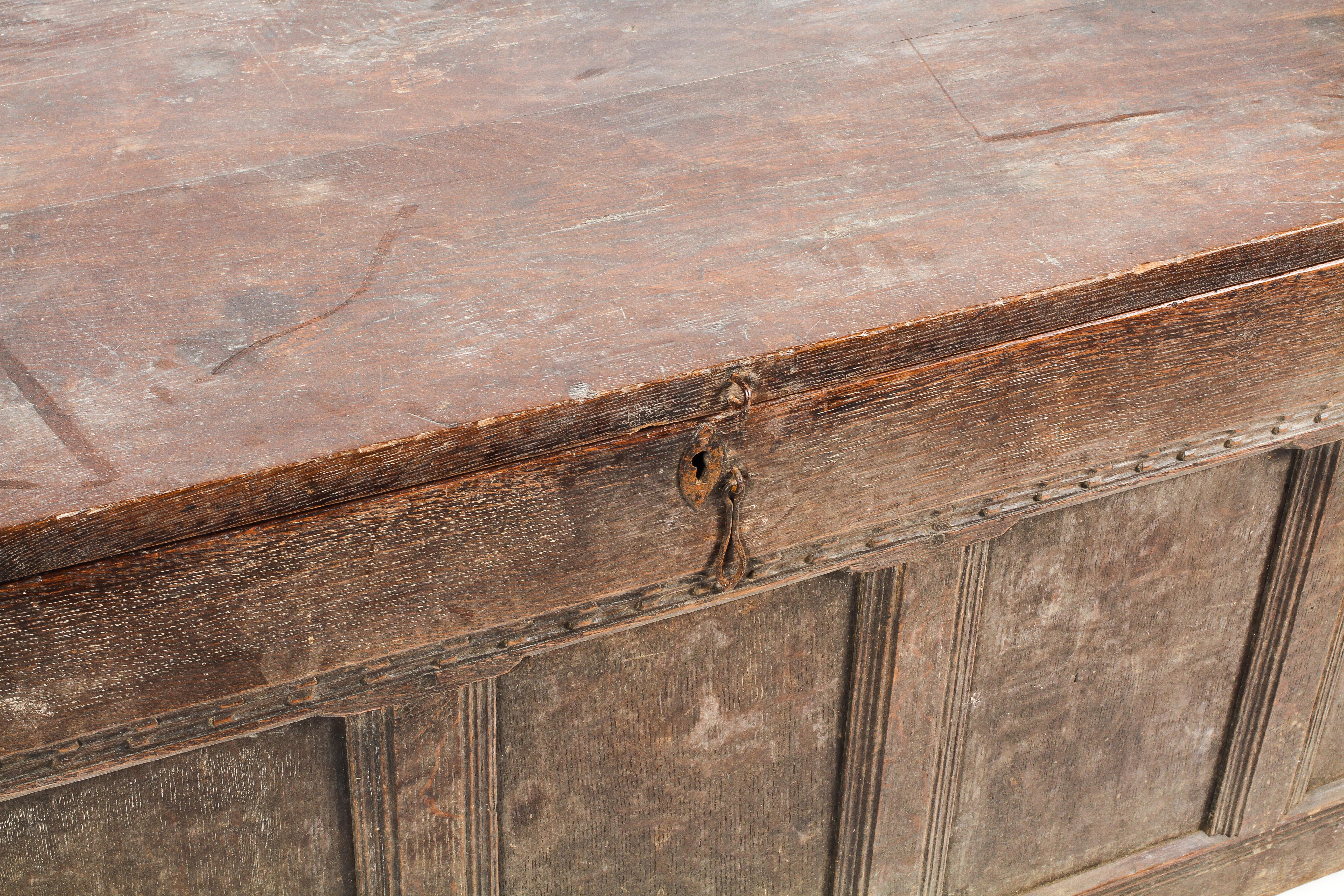 An 18th century oak paneled coffer of large proportion. - Image 2 of 4