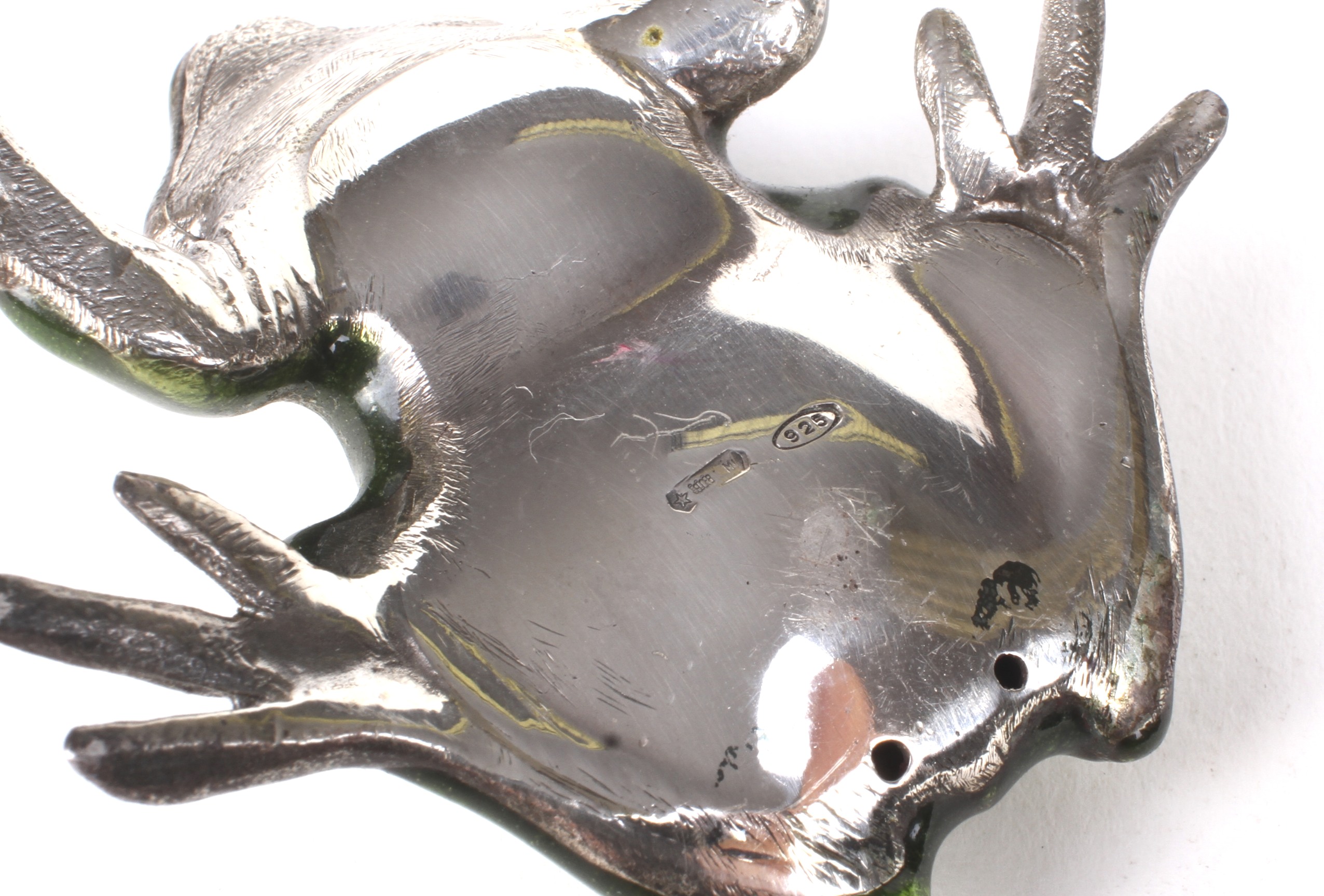 A pair of Italian silver and enamel frogs. - Image 3 of 7