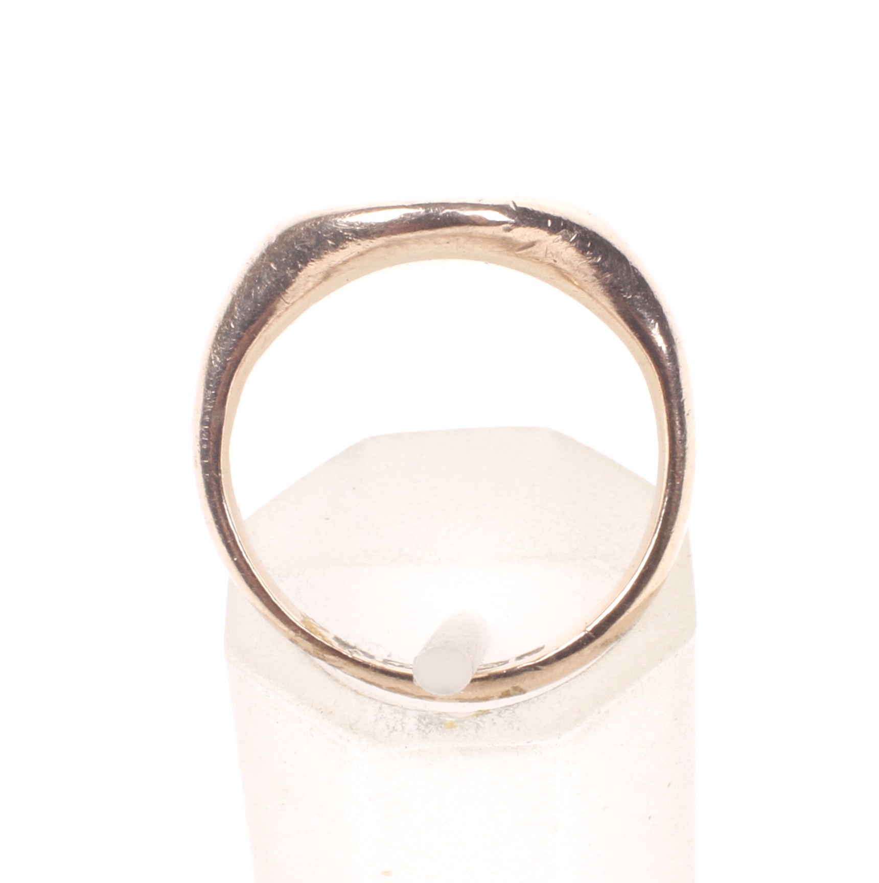 A mid-20th century 9ct rose gold oval signet ring. - Image 3 of 4