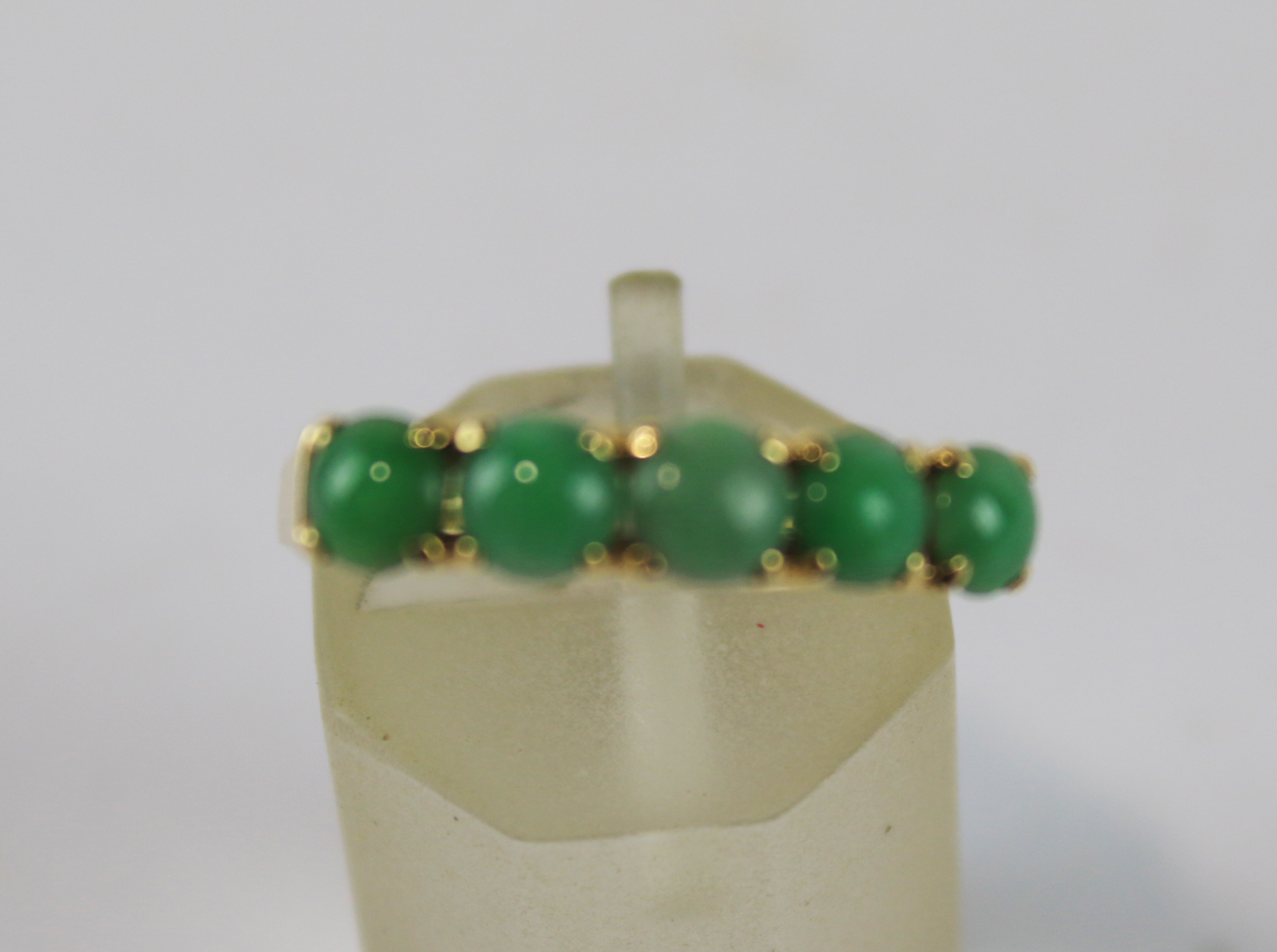 A jadeite five stone ring and four vintage 9ct gold and gem rings; - Image 4 of 6