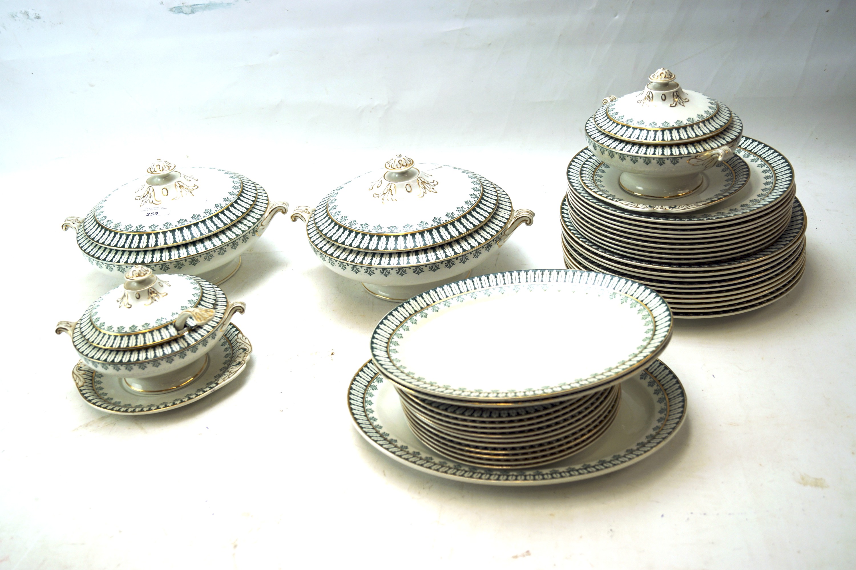 A Gem Edwardian dinner service.