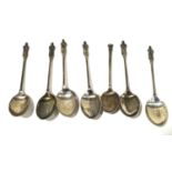 A set of six George V silver teaspoons.