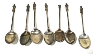 A set of six George V silver teaspoons.