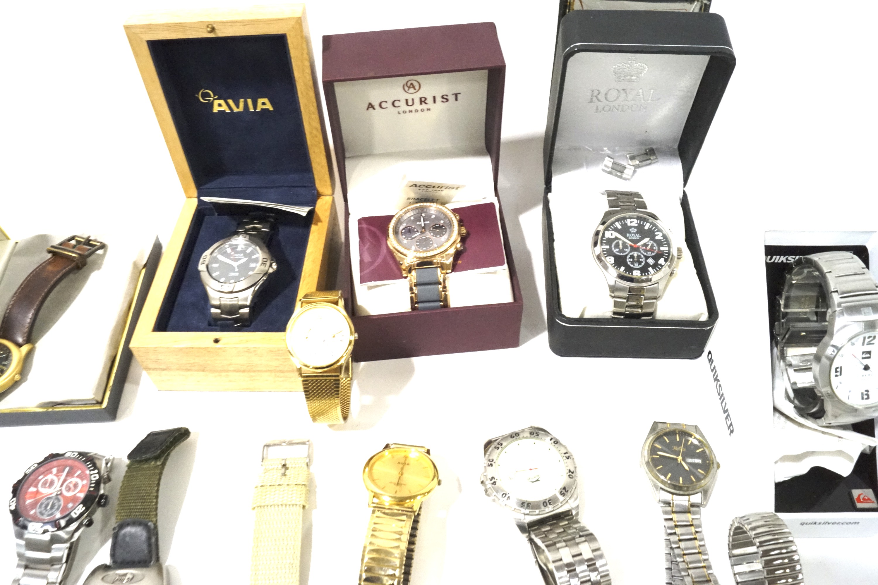 An assortment of wristwatches. - Image 2 of 3