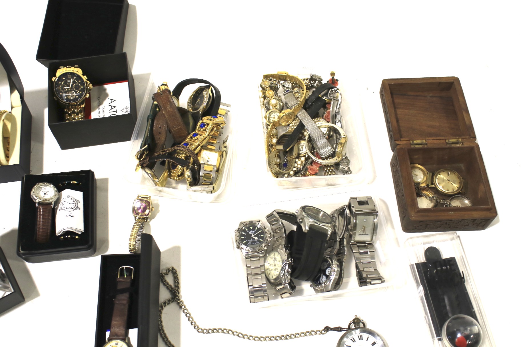 A collection of wristwatches. - Image 2 of 2