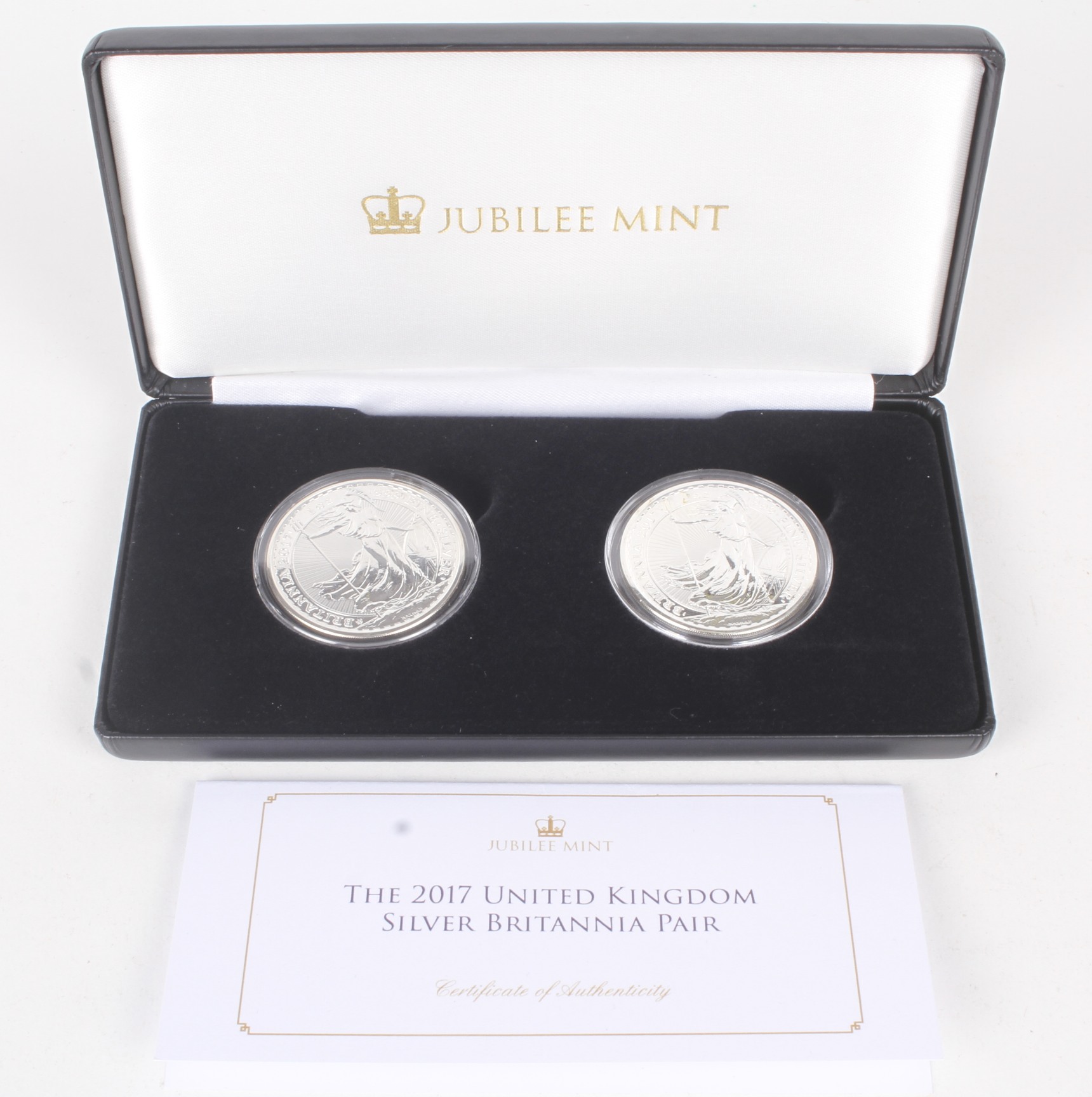 Two silver Britannica coins, boxed with certificate.