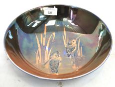 A Shelley lustre bowl decorated with two kingfishers amongst bull rushes. H7cm x Dia 26cm.