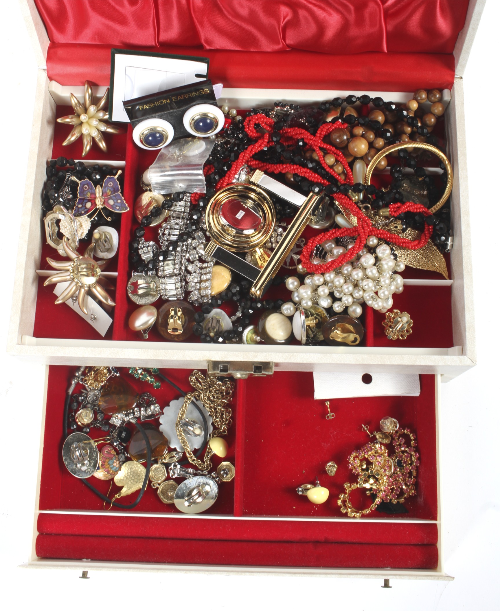 A quantity of vintage costume jewellery. - Image 2 of 2