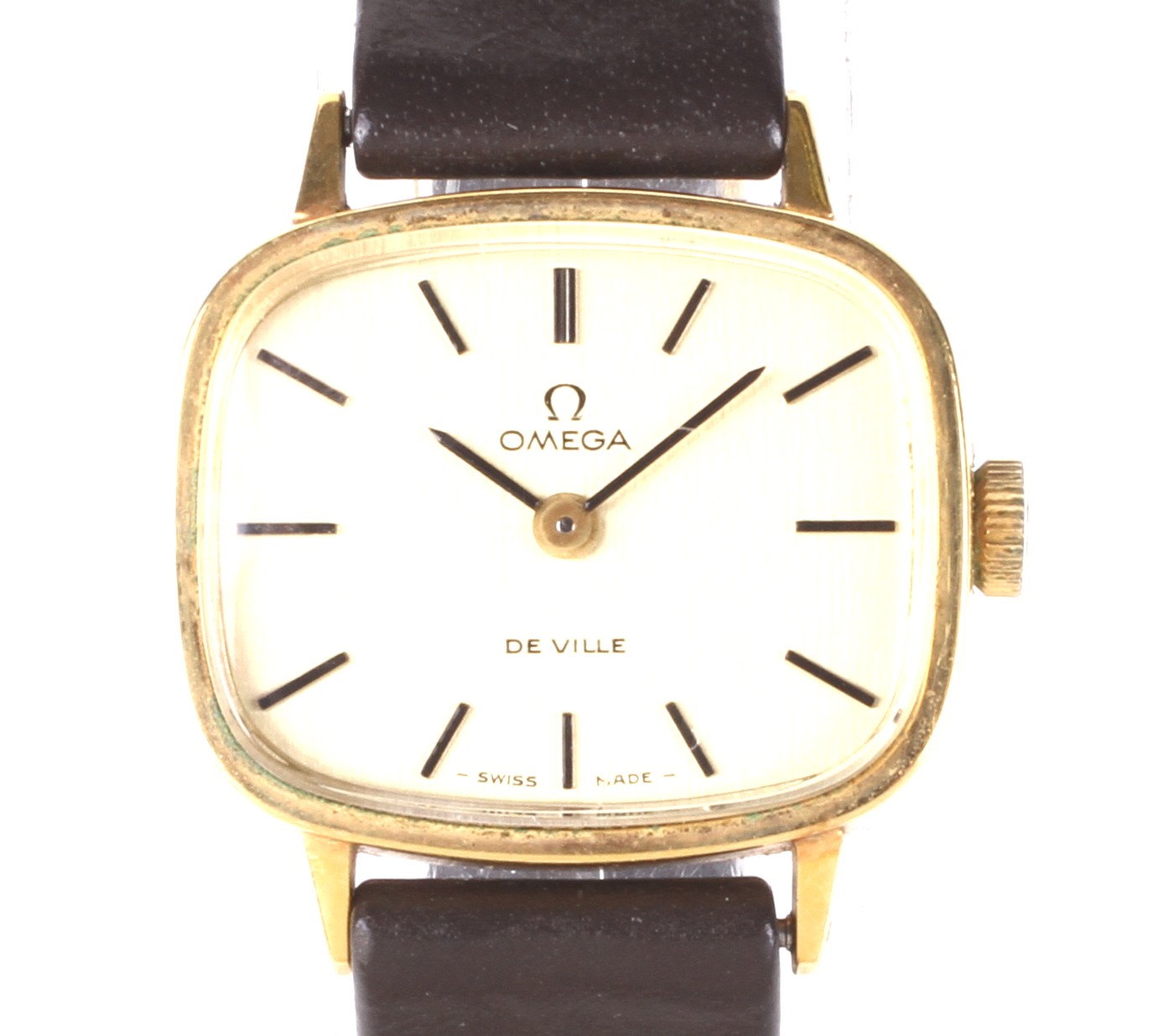 A vintage ladies Omega De Ville quartz wristwatch.
