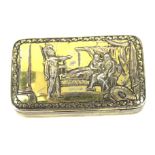 A Georgian silver gilt snuff box.