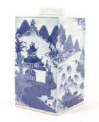 A large Chinese Export blue and white porcelain square tea canister, late 18th/early 19th century.