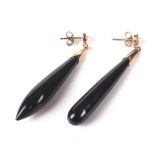 A pair of 15ct gold onyx drop earnings. The clasp set with a seed pearl L5cm, 7.