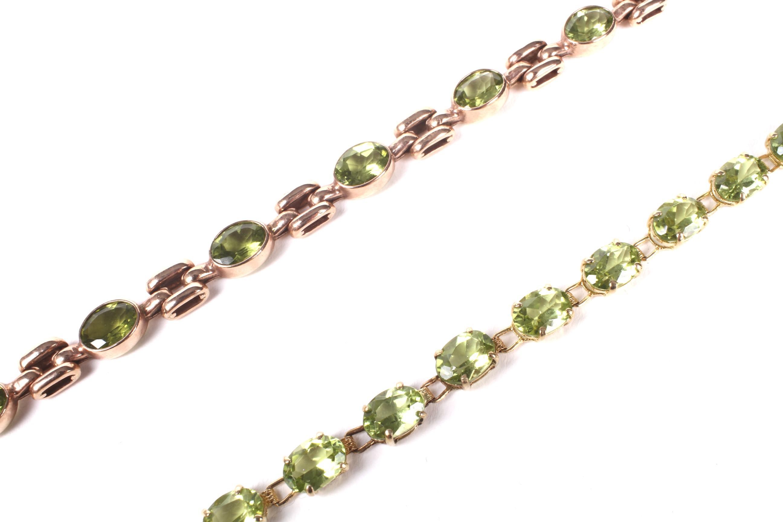 A peridot single stone ring, together with a pair of earrings, a bracelet and a necklace. - Image 3 of 3