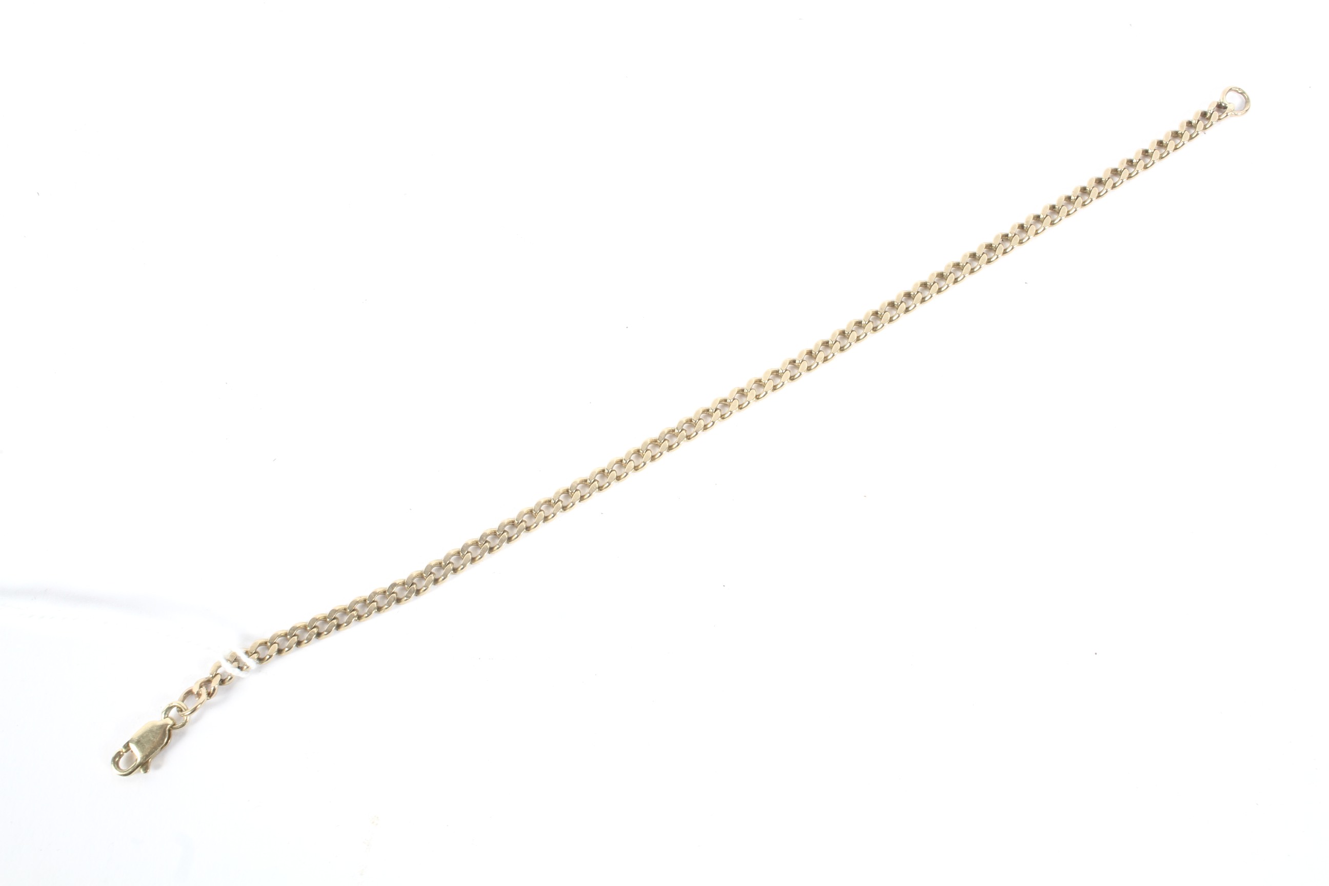 A yellow metal chain. Marked '14k', L19cm, 4.