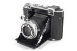 A Zeiss Ikon Super Ikonta 532/16 6x6 medium format camera. With a Zeiss-Opton 80mm 1:2.