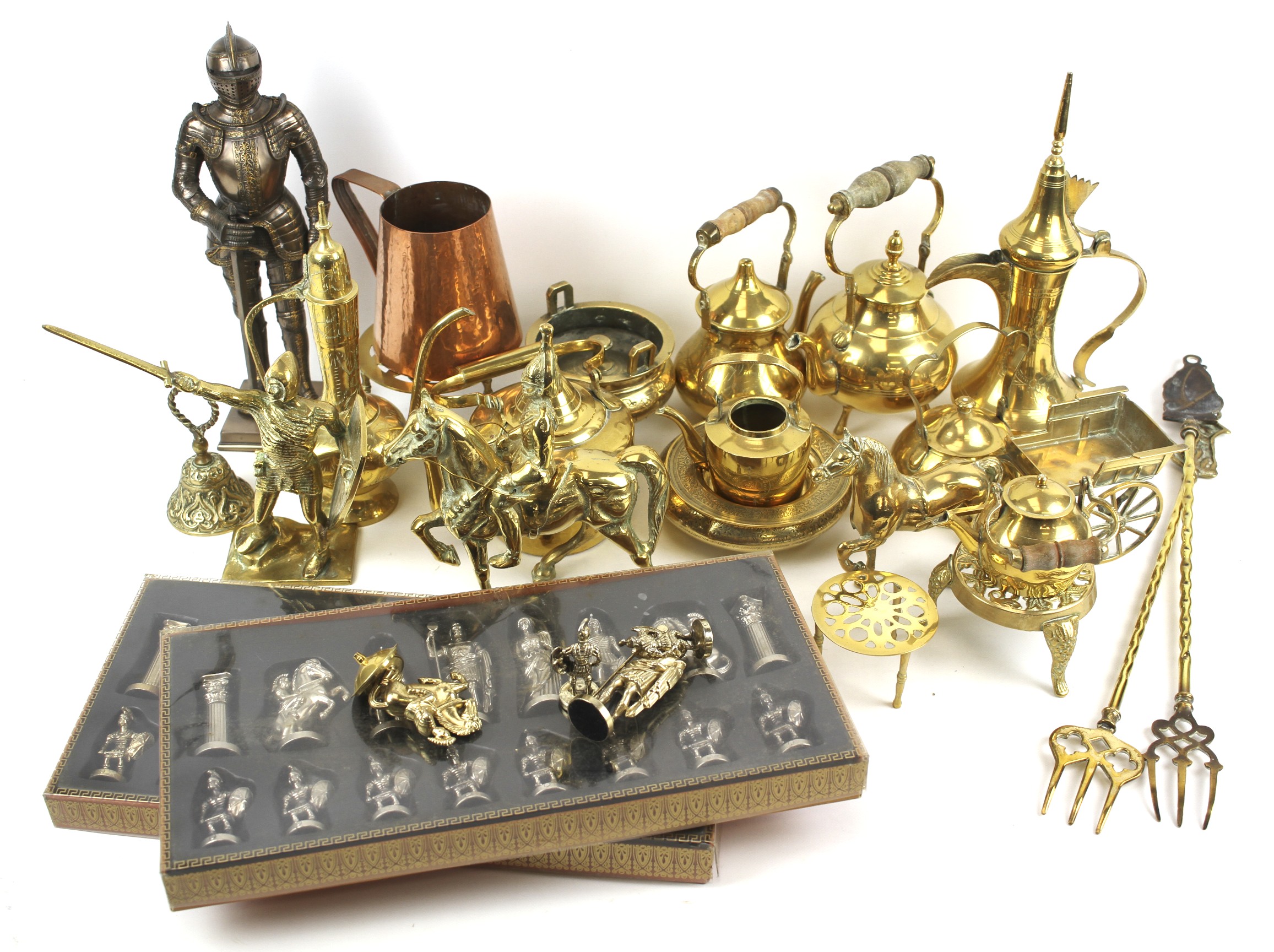 Assorted metalware.