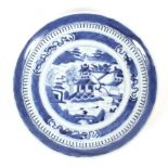 A Chinese Export porcelain blue and white plate, Qing Dynasty.