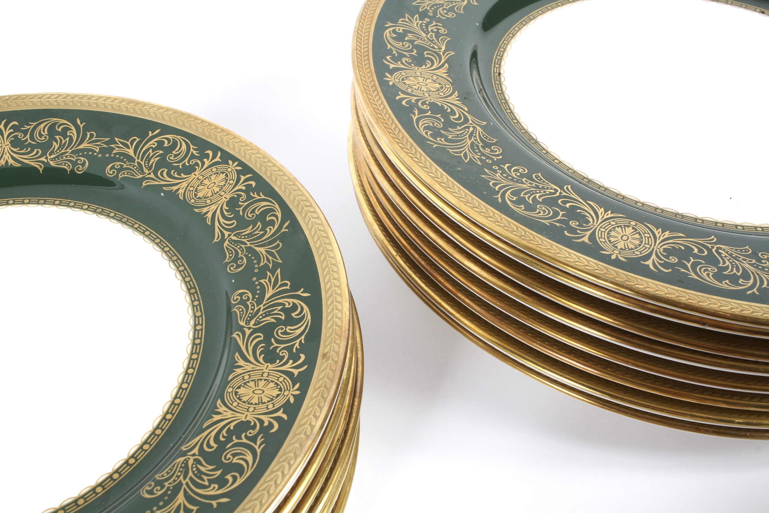 An Aynsley Imperial pattern green-ground eight setting part dinner service. - Image 2 of 3