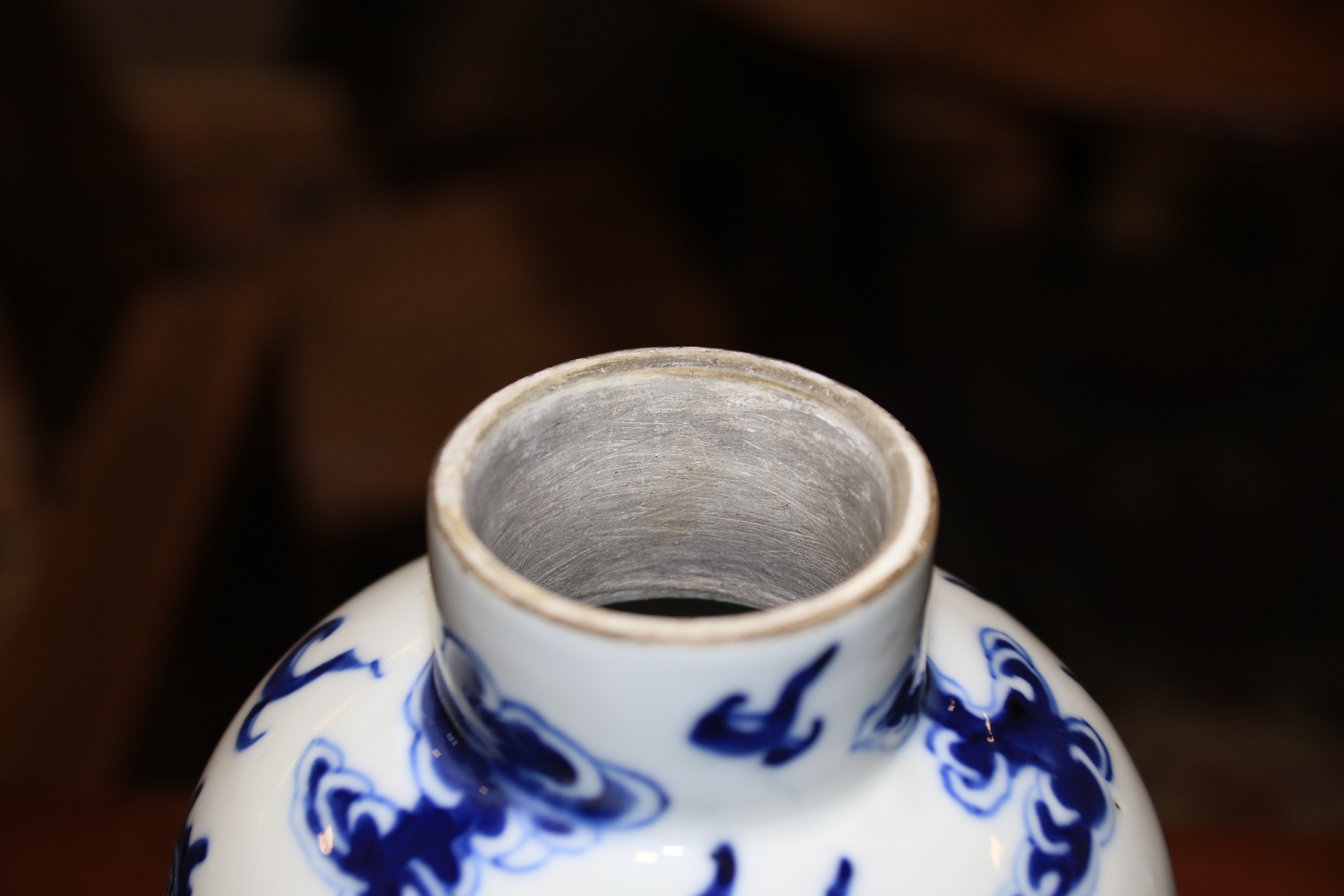 Two Chinese porcelain Qing Dynasty blue and white baluster shaped vases and covers. - Image 7 of 28