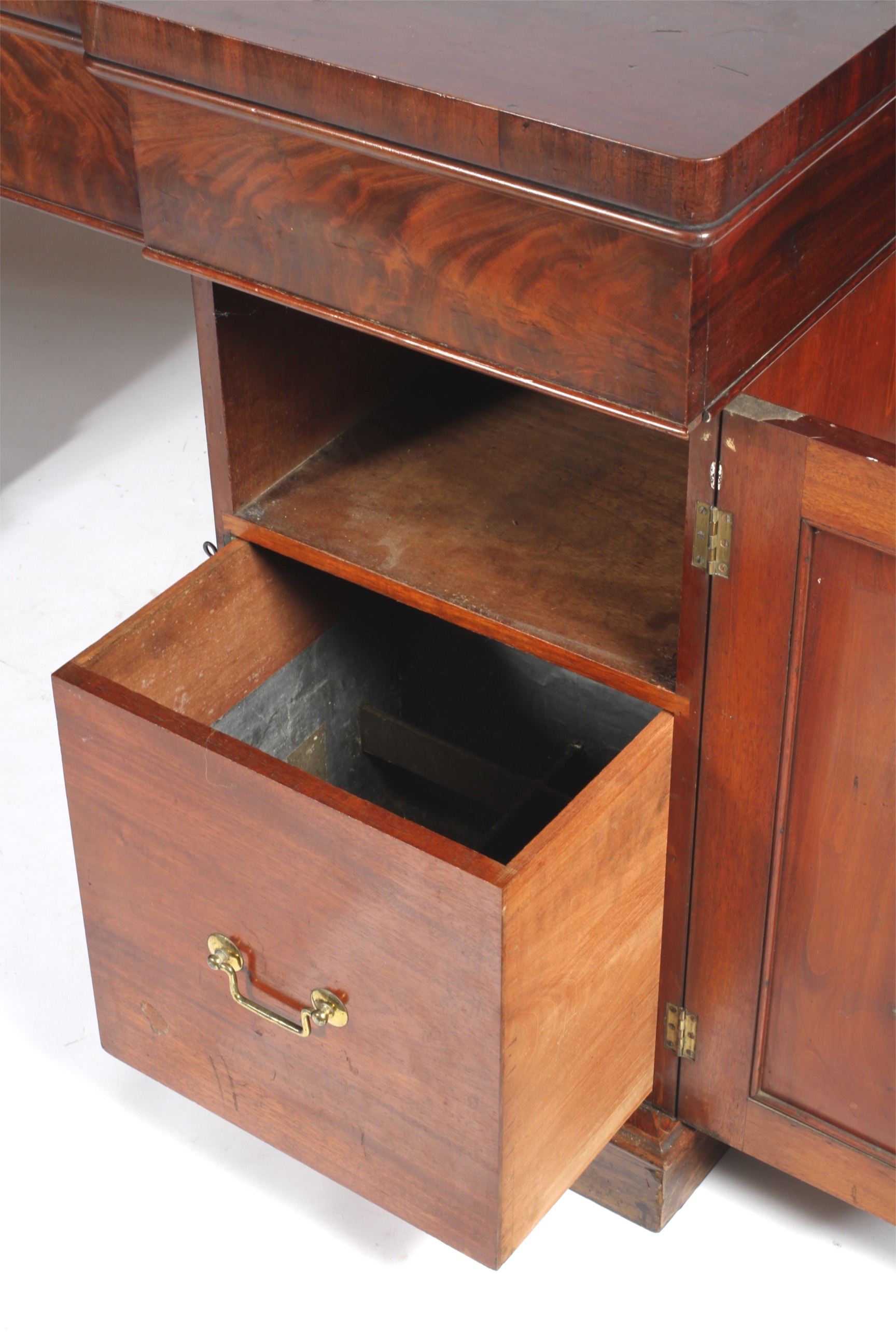 A Victorian mahogany twin pedestal breakfront sideboard. - Image 3 of 3