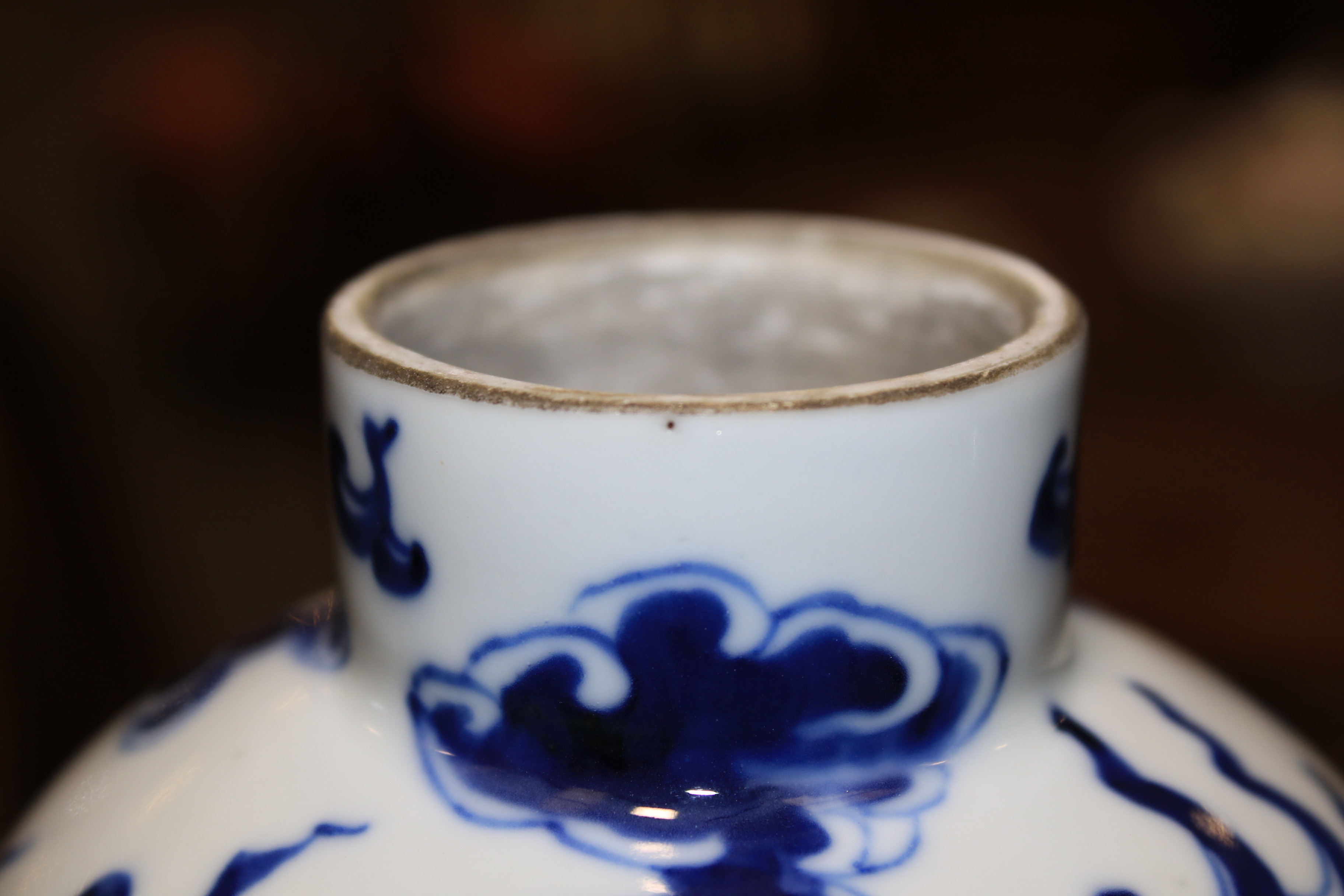 Two Chinese porcelain Qing Dynasty blue and white baluster shaped vases and covers. - Image 11 of 28