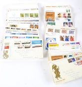 A quantity of assorted first day covers.