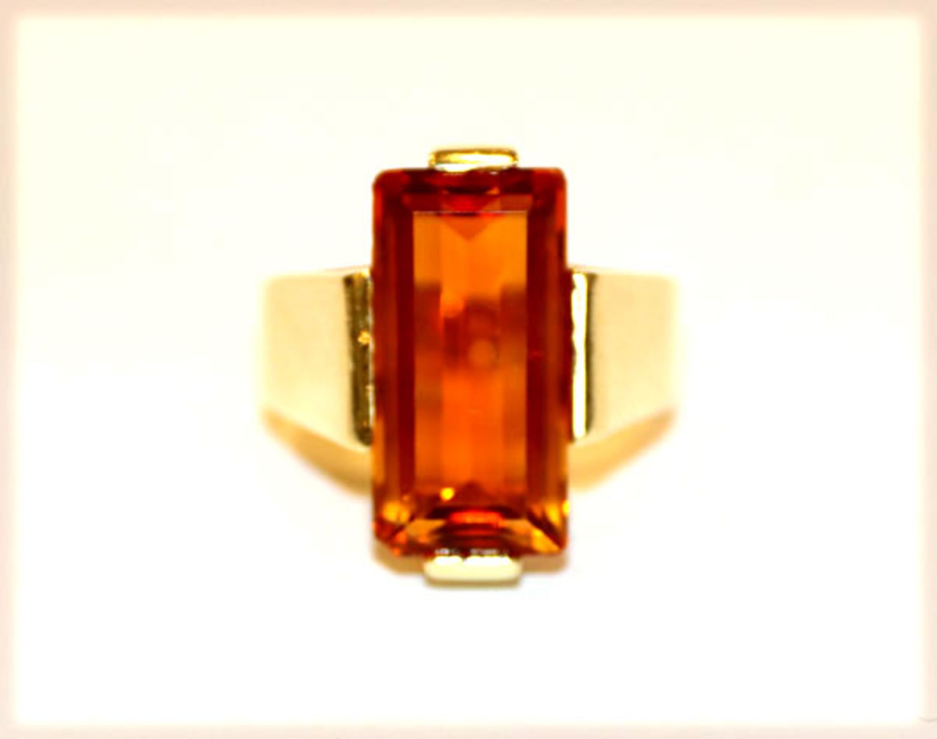 14 k Gelbgold Ring mit braunem Topas, Gr. 45, 5,9 gr.