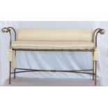 Metall Sitzbank mit losen Kissen, beige bezogen, H 66 cm, B 123 cm, T 50 cm, Gebrauchsspuren