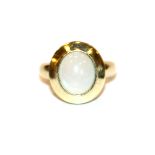 Englischer 9 k Gelbgold Ring mit Mondstein, 5,2 gr., Gr. 57