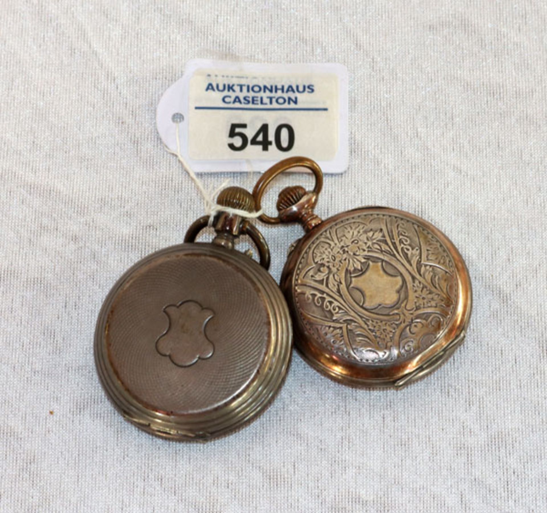 2 Silber Taschenuhren um 1910, gravierte Gehäuse, intakt, D 5 cm, Tragespuren