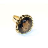 14 k Gelbgold Ring mit Rauchtopas, 7,4 gr., Gr. 58