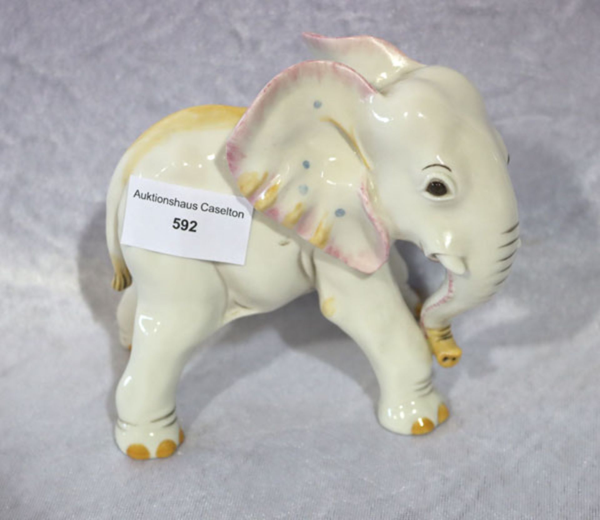 Nymphenburg Porzellan Tierfigur 'Elefant', Entwurf Luise Terletzkie-Scherf, * 1902 Aschaffenburg +