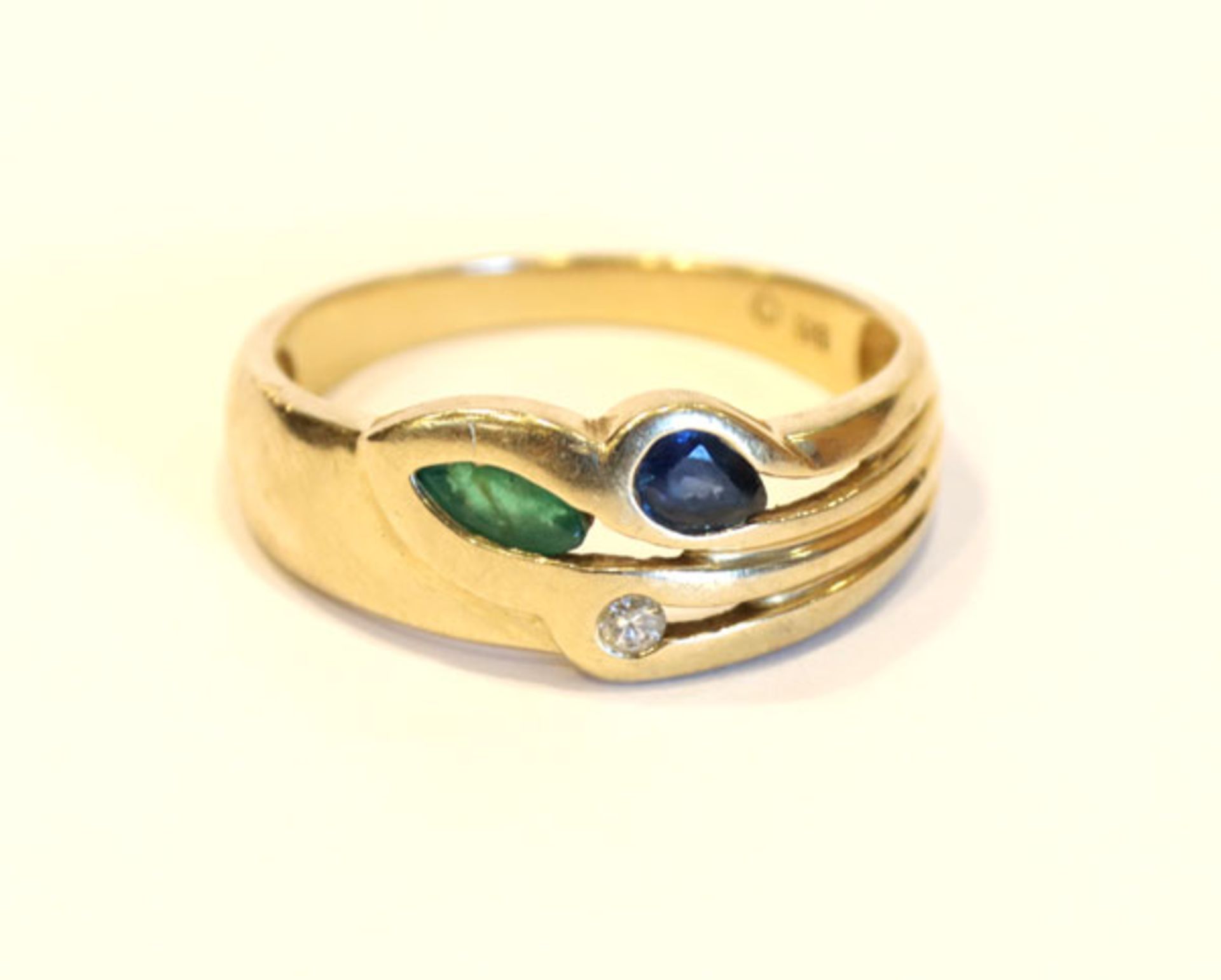 14 k Gelbgold Ring mit Diamant, Smaragd und Safir, 3,2 gr., Gr. 54