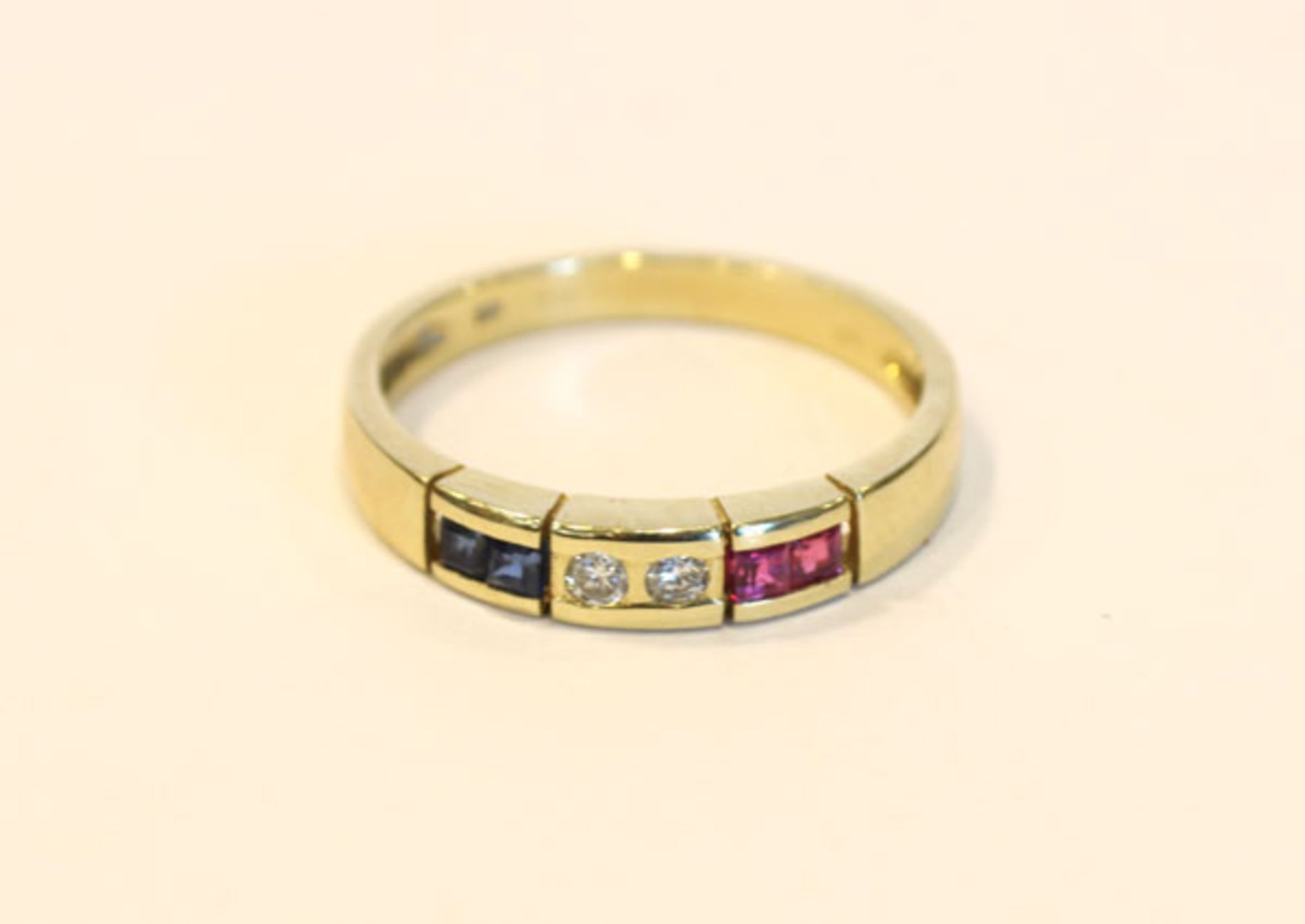 14 k Gelbgold Ring mit 2 Diamanten und 2 Rubine und Safire in Baguettform, 3 gr., Gr. 58