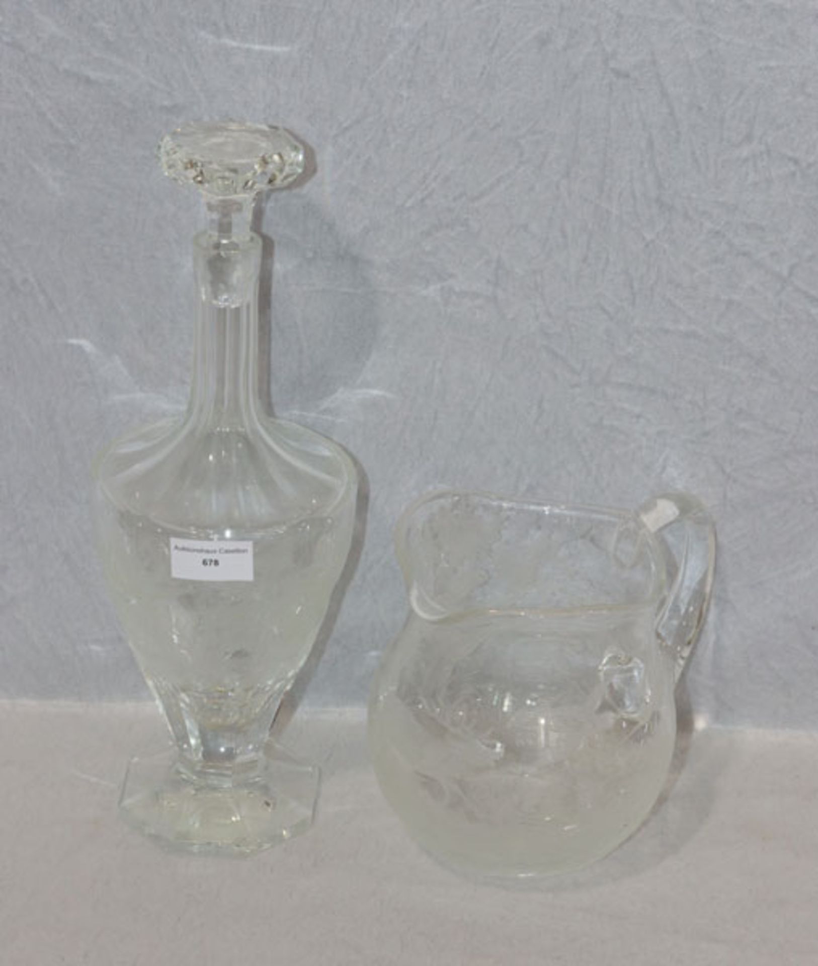 Moser Karlsbad Glas Henkelkrug mit sehr fein graviertem Jagddekor von verschiedenen Tieren, H 18 cm,