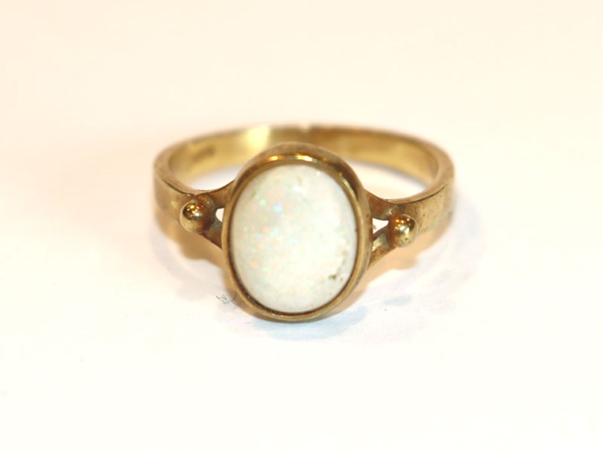 14 k Gelbgold Ring mit Opal, beschädigt/gebrochen, 3,1 gr., Gr. 53
