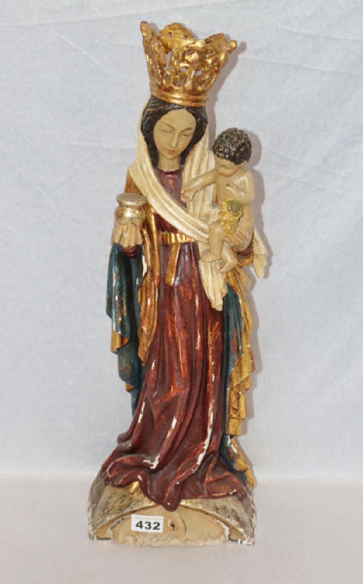Holz Figurenskulptur 'Hallgartener Madonna', Krone und Fassung teils beschädigt, H 61 cm, B 23 cm, T