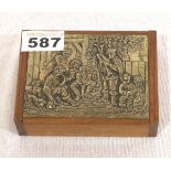 Holzdose mit aufklappbarem Deckel, Deckel mit reliefierter Silberauflage 'Musikanten', 800 Silber, H