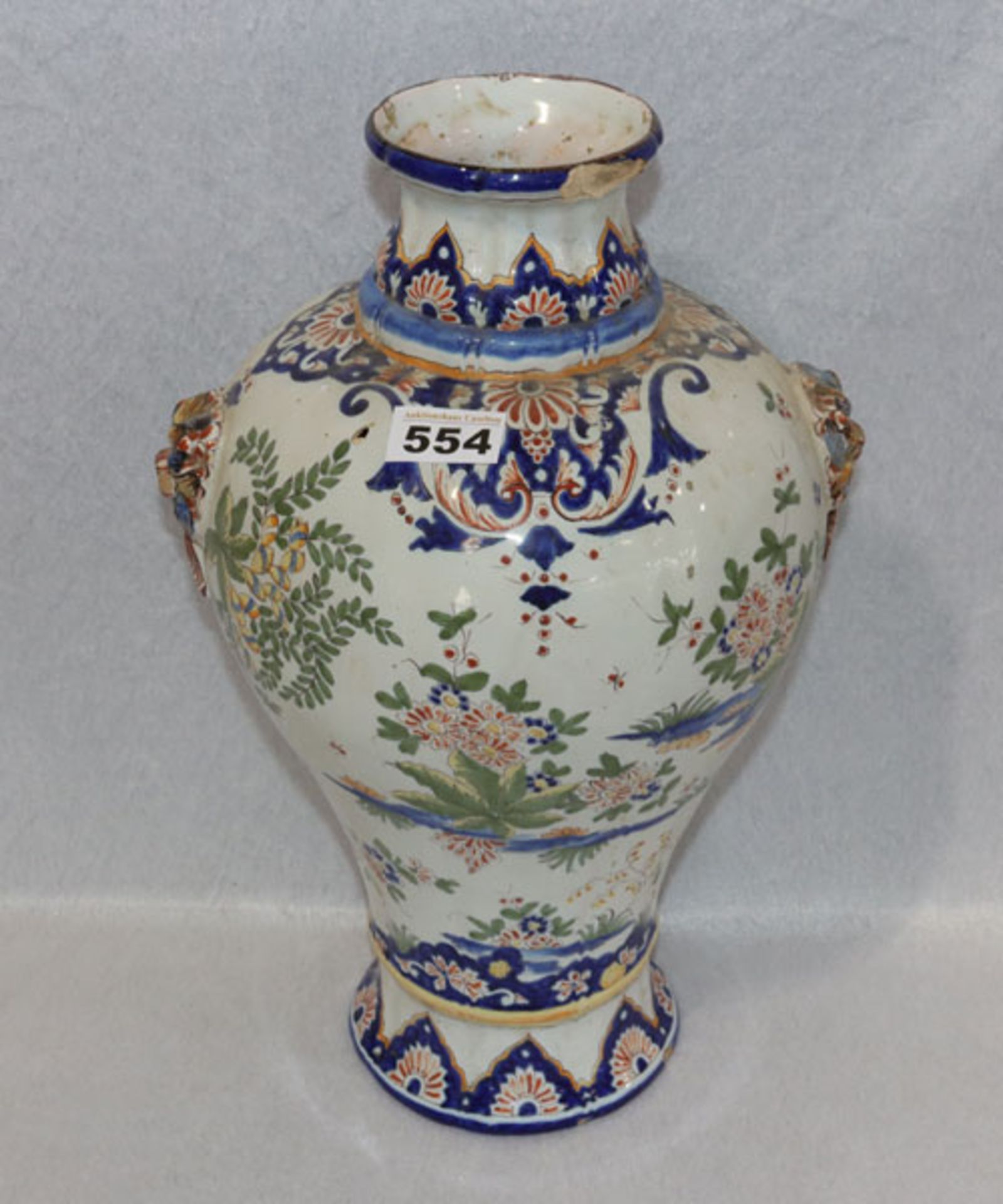 Französische Fayence Vase mit buntem Floraldekor, Rouen um 1880/1900, stark bestossen, H 40 cm, D 27